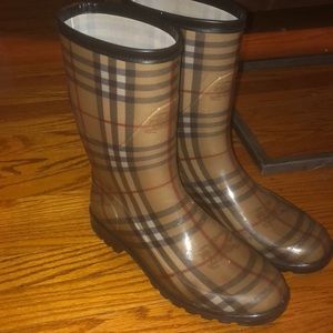 Burberry rain boots